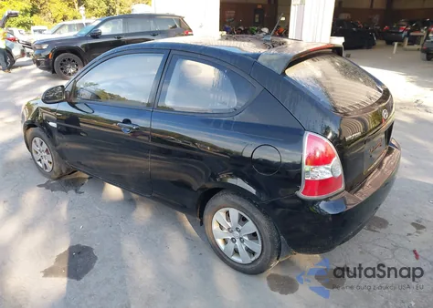 2008 Hyundai Accent Gs z USA, uszkodzony, nr VIN KMHCM36C18U060003